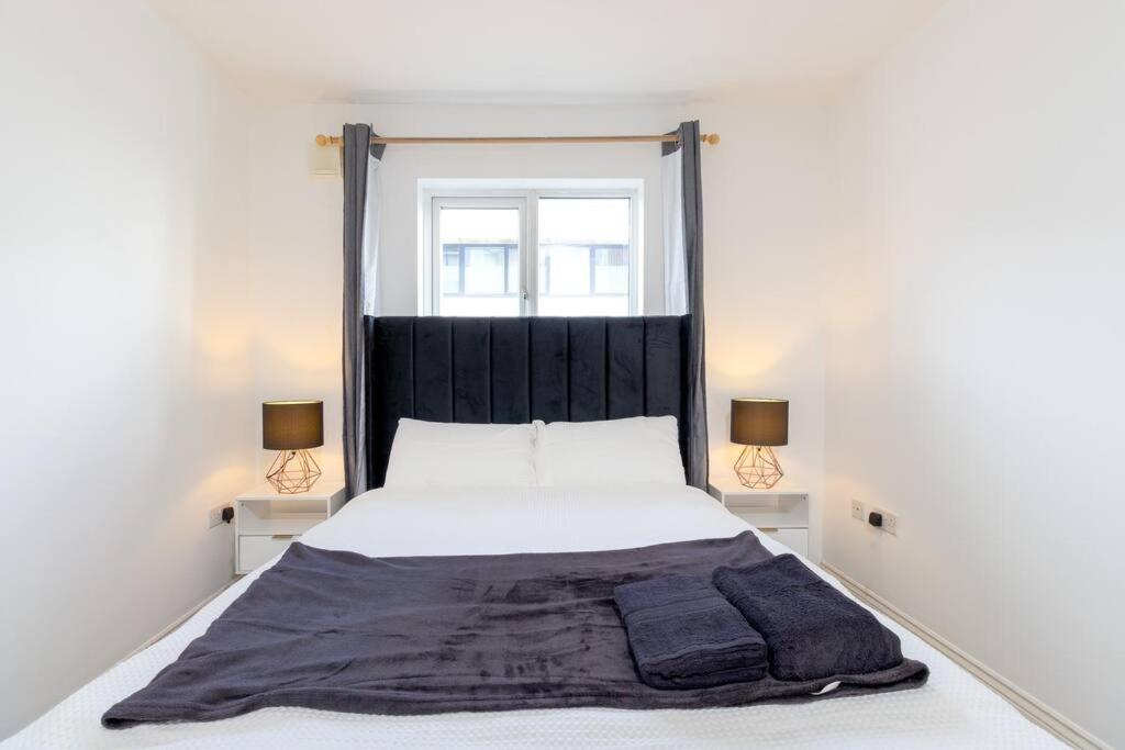 Nuneaton Retreat - City Centre - Parking - Train 외부 사진